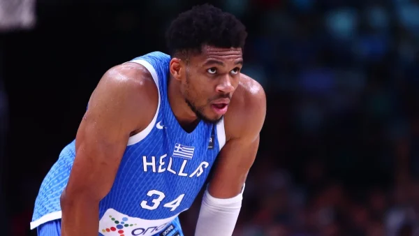 Γιάννης Αντετοκούνμπο: Με δάκρυα στα μάτια μετά την πρόκριση της Εθνικής στους Ολυμπιακούς Αγώνες