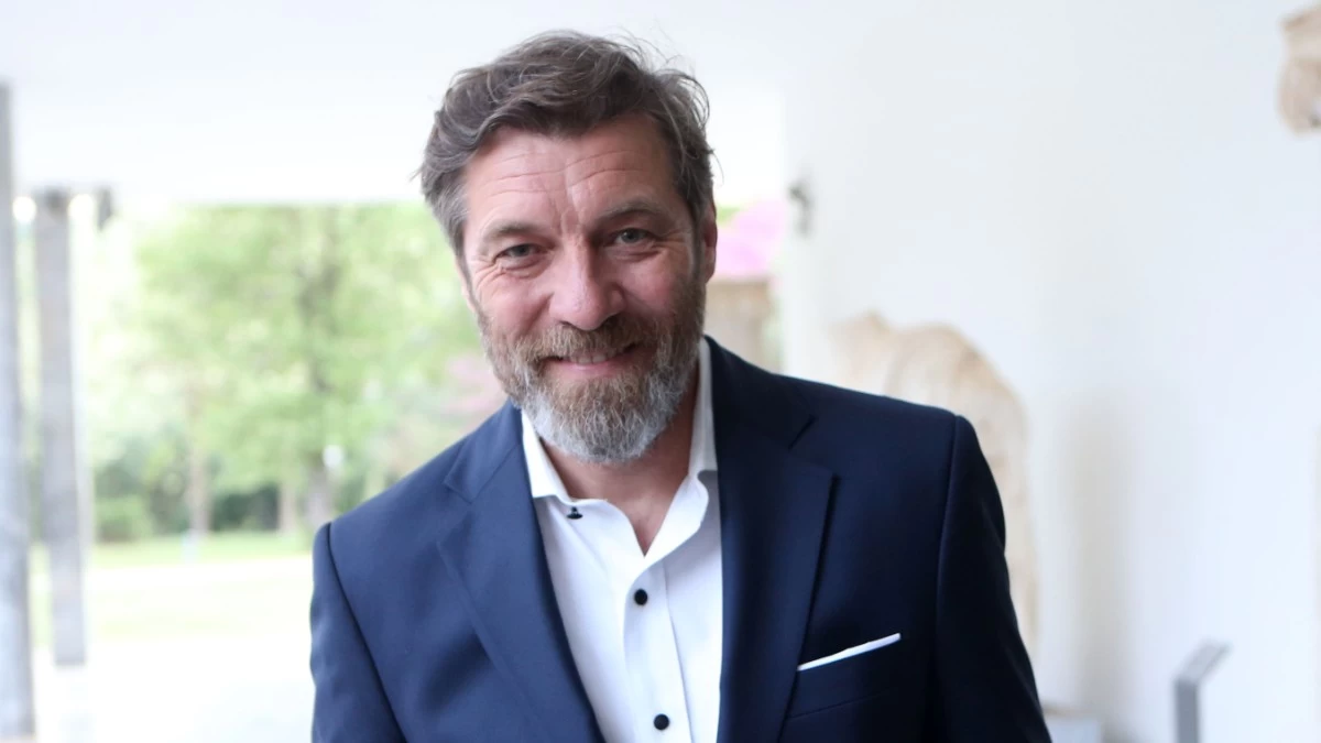 Γιάννης Στάνκογλου: Ψηλή και καστανή - Σπάνια φωτογραφία της 15χρονης κόρης του