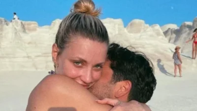 Γαρυφαλλιά Καληφώνη: Σκαφάτες διακοπές με τον Χρήστο Μάστορα – Φιλιούνται στην πλώρη