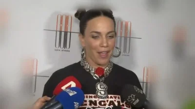 Κατερίνα Στικούδη: «Τσακίστηκα! Άρχισαν να ματώνουν τα πόδια μου...» - Το σοκαριστικό ατύχημα επί σκηνής που λίγοι κατάλαβαν