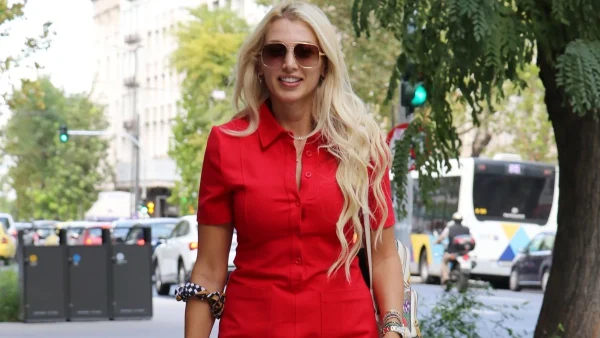 Κωνσταντίνα Σπυροπούλου: Ξεκίνησε τις βουτιές με τον γιο της, μετά την δεύτερη εγκυμοσύνη (Φωτογραφίες)