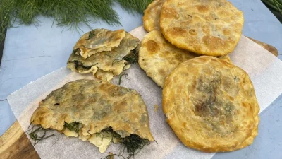 Συνταγή για κρητική τηγανιτή μαραθόπιτα: Το μυστικό με το ούζο που την κάνει μοναδική