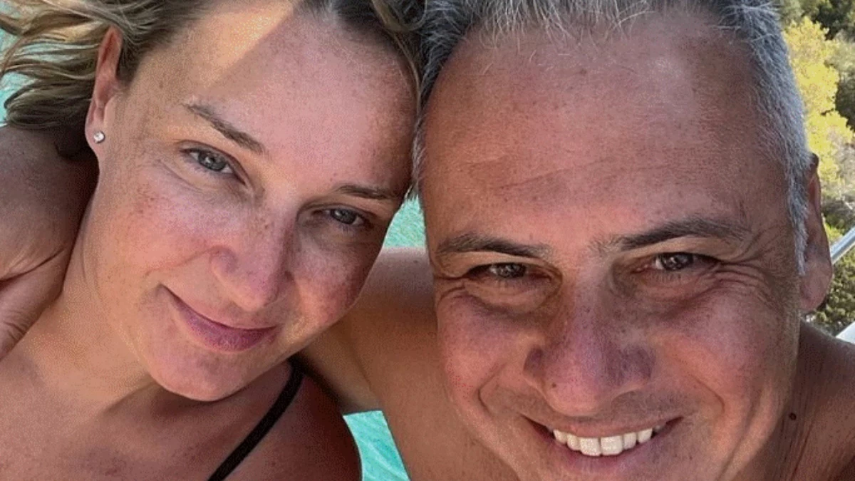 Μαριλού Ρεπαπή: Με ρομαντικό, δαντελωτό νυφικό με διαφάνειες - Οι πρώτες φωτογραφίες του γάμου της με τον Νίκο Χριστοφόρου