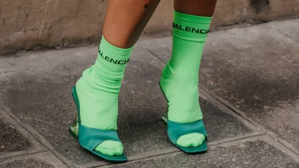 Οι "καλοκαιρινές" μπαλαρίνες που έχουν γίνει viral - Οι γιαγιάδες μας τις φορούσαν ανελλιπώς στην παραλία