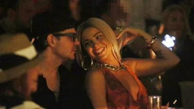 Νίνο: Οι γκριμάτσες στην παραλία με την Ζόζεφιν - Η σπάνια τρυφερή τους φωτογραφία που δημοσίευσε στο Instagram