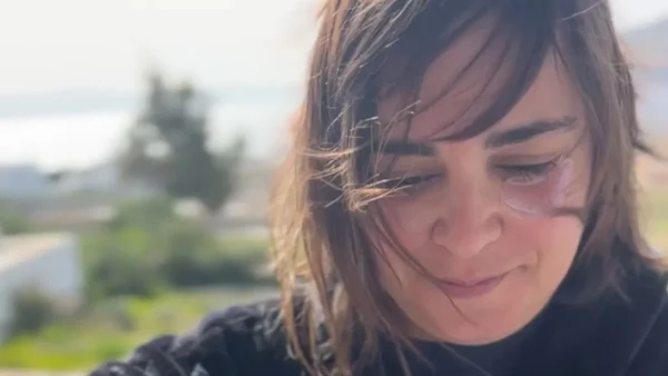 Ντέμη Γεωργίου: «Θα μας κοιτάς από κει ψηλά και θα...» - "Τσακίζει κόκαλα" ο κολλητός της, Άρτσι, με τον δημόσιο αποχαιρετισμό του