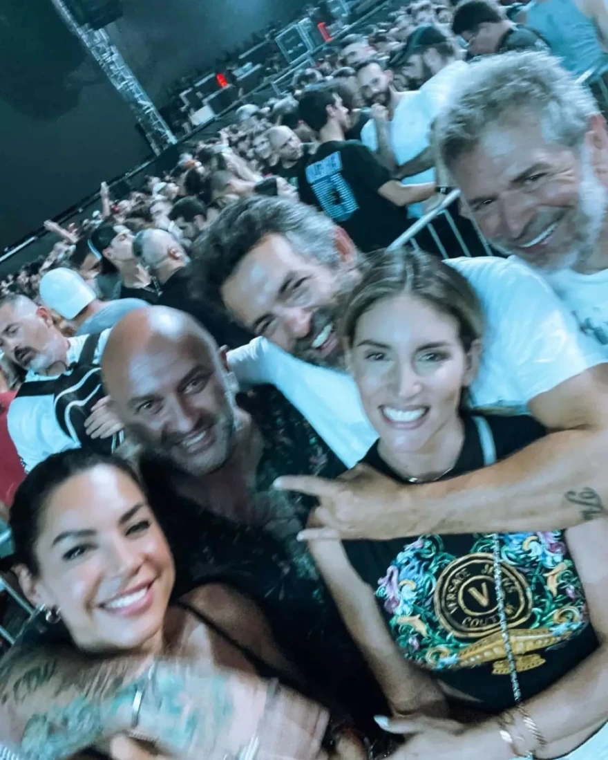 Αθηνά Οικονομάκου Μιχόπουλος φίλοι