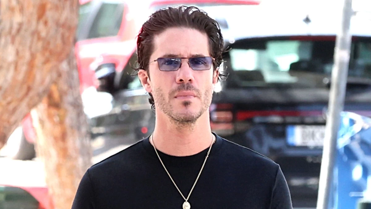 Νίκος Οικονομόπουλος -  Αναβάλλεται η 4/7 συναυλία του στην Αθήνα