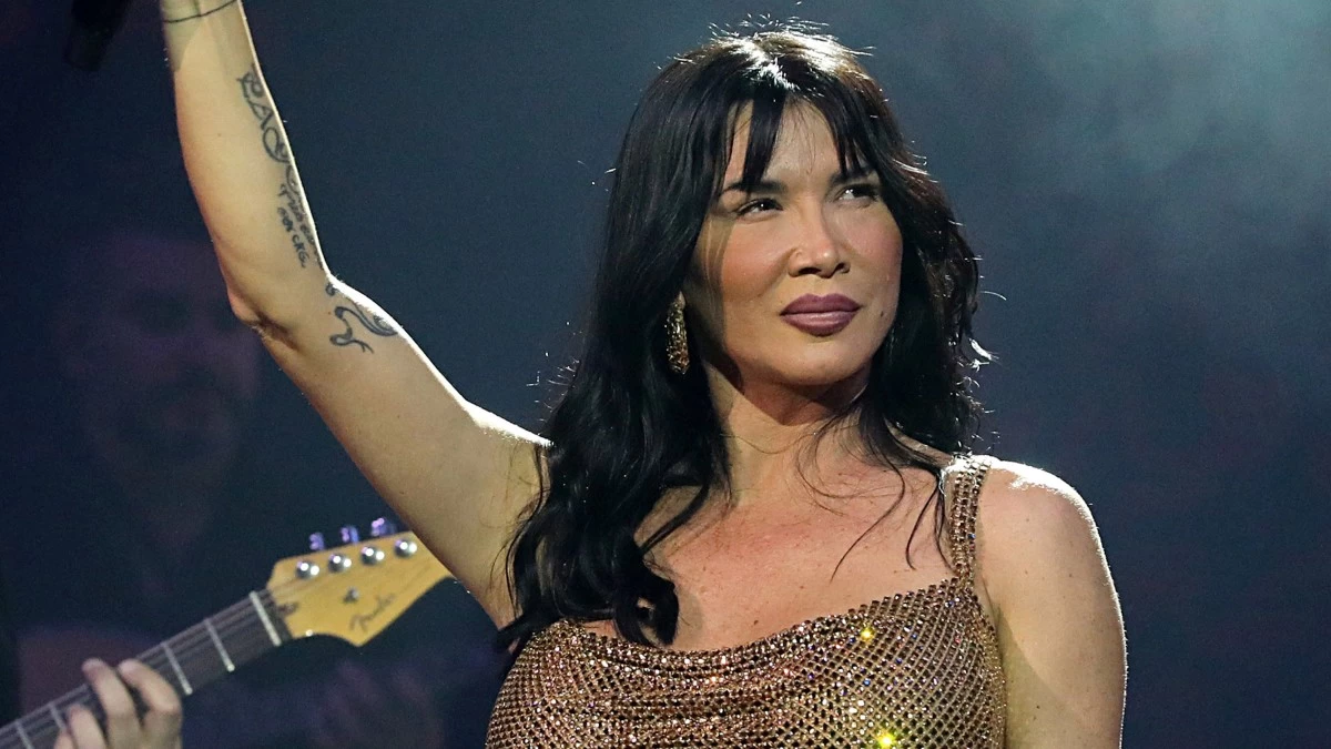 Πάολα: Προκάλεσε έντονες αντιδράσεις ερμηνεύοντας τραγούδι του Νίκου Καββαδία και του Θάνου Μικρούτσικου