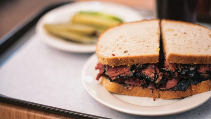 Παστραμόσαντουιτς