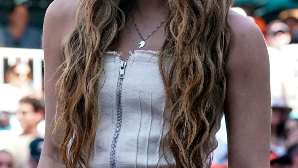 Σάλος με πασίγνωστη τραγουδίστρια - Πήρε 2 εκατομμύρια για μια μόνο εμφάνισή της