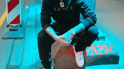 Ανακοίνωσε σε story στο Instagram ότι παντρεύεται - «Προσπαθούμε να χάσουμε λίγα κιλάκια που έχουμε πάρει, να είμαστε όμορφοι»