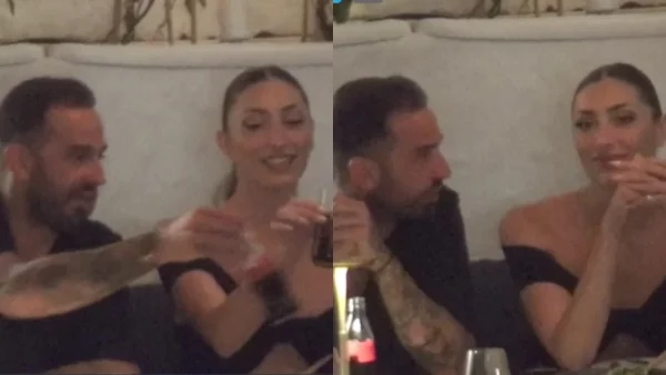Άρης Σοϊλέδης: Δείπνο στη Μύκονο με την Κυπαρίσση και τον Πηλαδάκη - Η αντίδραση του ζευγαριού μόλις είδαν τον φακό (βίντεο)