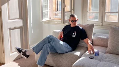 Σωτήρης Κοντιζάς: Σπάνιες φωτογραφίες με τα τρία παιδιά του - Οι διακοπές στη Σχοινούσα με την σύζυγό του