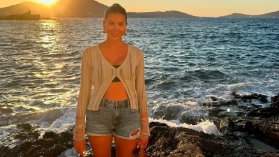 Μπικίνι trend: Η Σταματίνα Τσιμτσιλή φόρεσε το πιο "καυτό" σχέδιο του καλοκαιριού