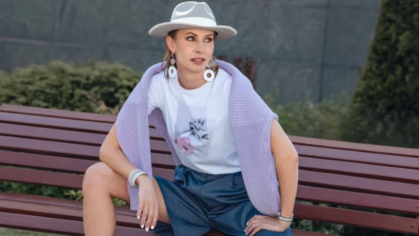 Αυτές είναι οι 10 διάσημες fashion bloggers πάνω από 40 που "ξεσηκώνουν" το Instagram