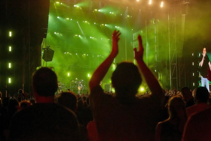 Βασίλης Παπακωνσταντίνου Release Athens