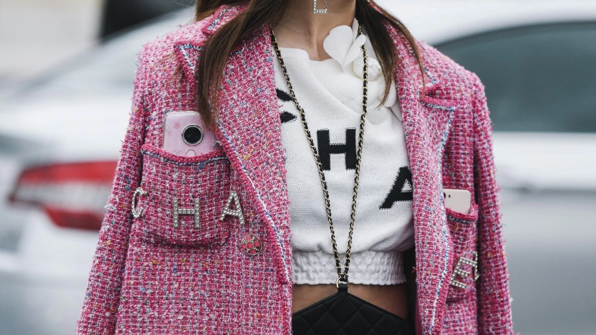 Οι fashion experts αποκαλύπτουν τα 7 κομμάτια που χρειάζεσαι το καλοκαίρι - Και τίποτε άλλο!