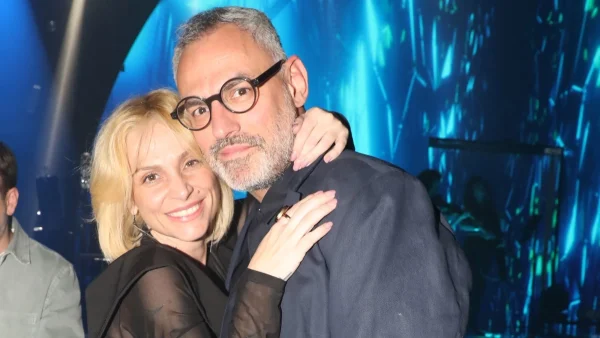 Ελεωνόρα Ζουγανέλη: Διακοπές στην Αστυπάλαια με τον Νίκο Συρίγο - Όλοι κοιτούσαν τα σκουλαρίκια της