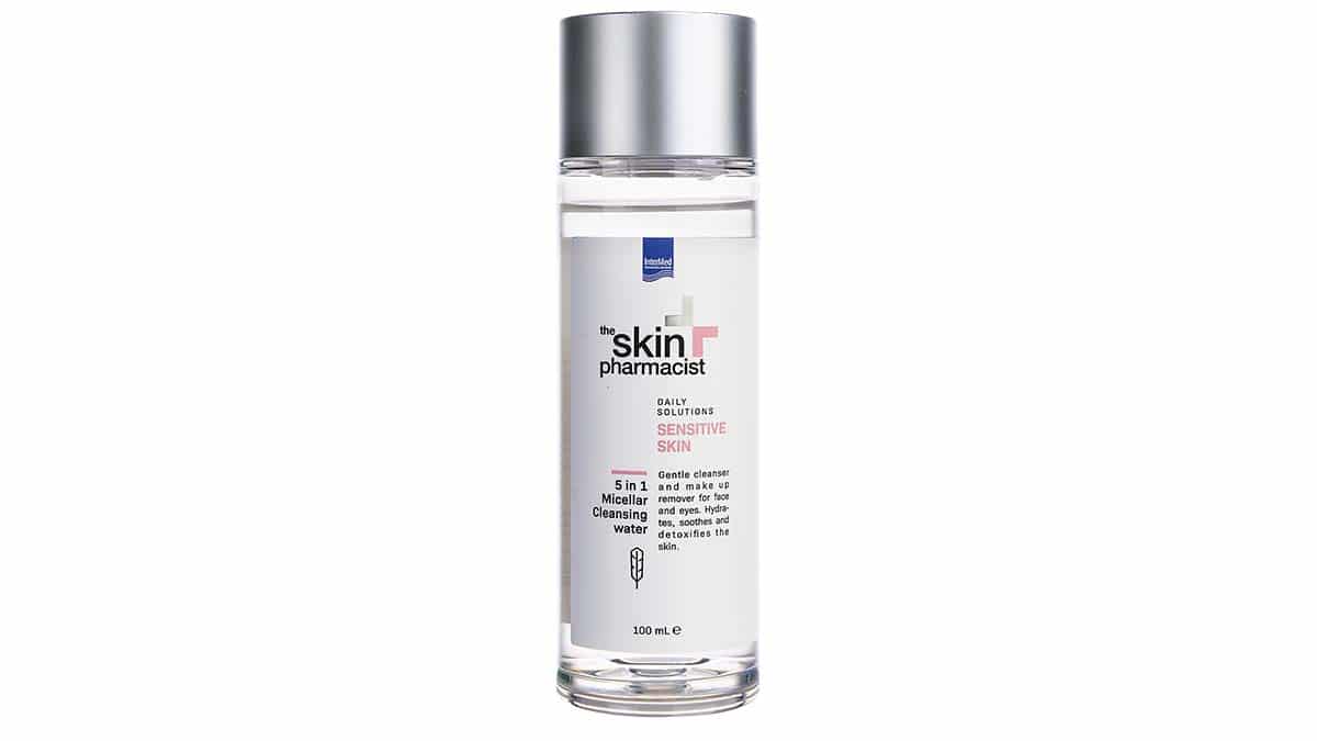 Νερό καθαρισμού για το πρόσωπο & τα μάτια, The Skin Pharmacist, Sensitive Skin 5 in 1 Micellar Cleansing Water, InterMed (στα Φαρμακεία από την InterMed)