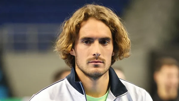 Στέφανος Τσιτσιπάς: Απών από τα γενέθλιά του ο πατέρας του - Η έκπληξη της μητέρας του και της συντρόφου του