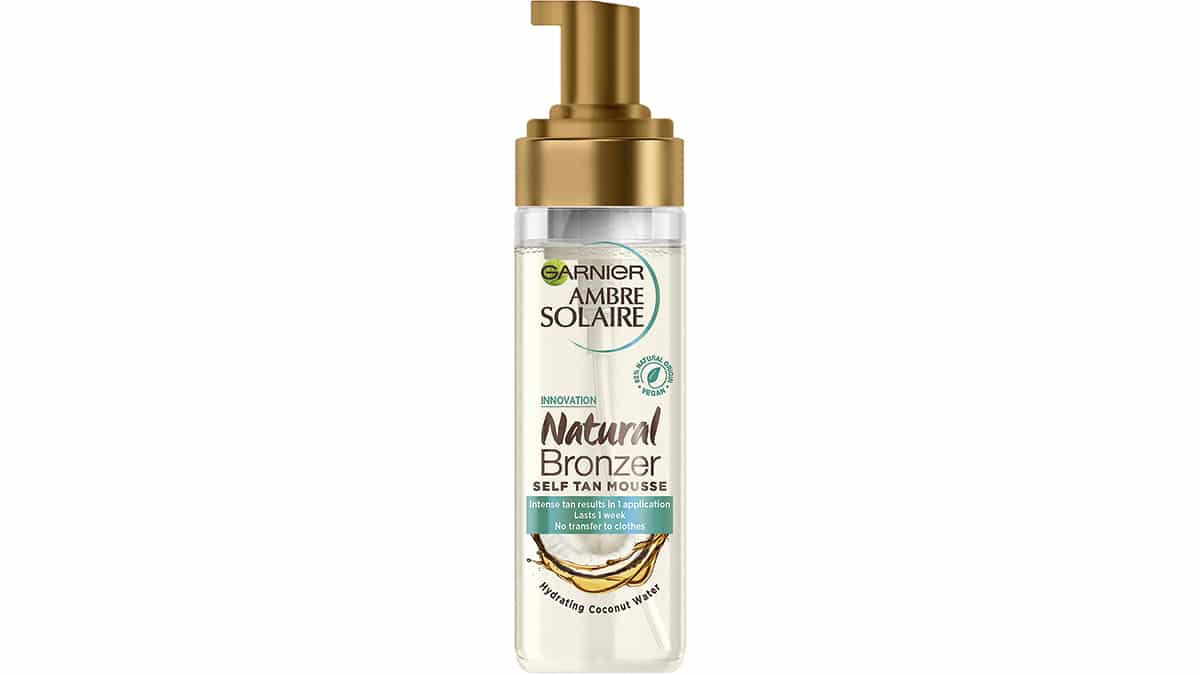 Αφρός με αυτομαυριστικές ιδιότητες για τέλειο μαύρισμα χωρίς ήλιο, Natural Bronzer, Self Tan Mousse, Ambre Solaire, Garnier
