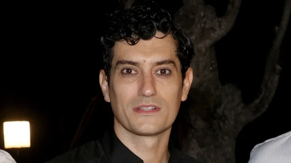 Αργύρης Πανταζάρας: Η πρώτη δημόσια εμφάνιση μετά την απώλεια του πατέρα του - Η τρυφερή στιγμή με την Σίσσυ Τουμάση