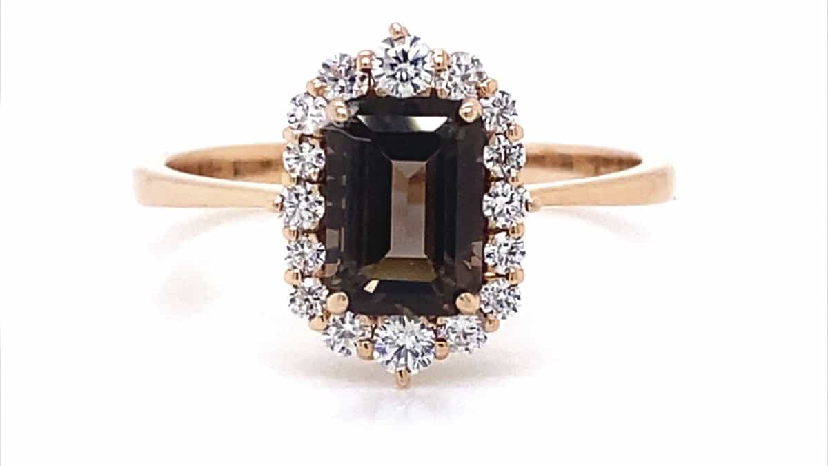 Δαχτυλίδι από ροζ χρυσό K18 µε διαµάντια και quartz, DIAMONDJOOLS, €1.080, diamondjools.gr