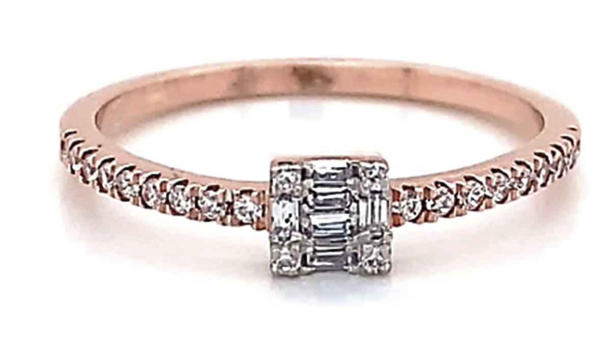 Δαχτυλίδι από ροζ χρυσό Κ18Κμε διαμάντια, DIAMONDJOOLS, €720, www.diamondjools.gr