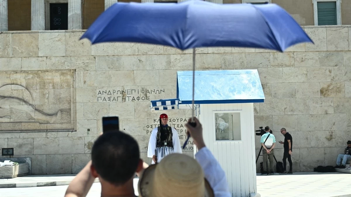 Καιρός 18/8:  Μεμονωμένες καταιγίδες στη Μακεδονία και... - Πόσο θα ανέβει η θερμοκρασία