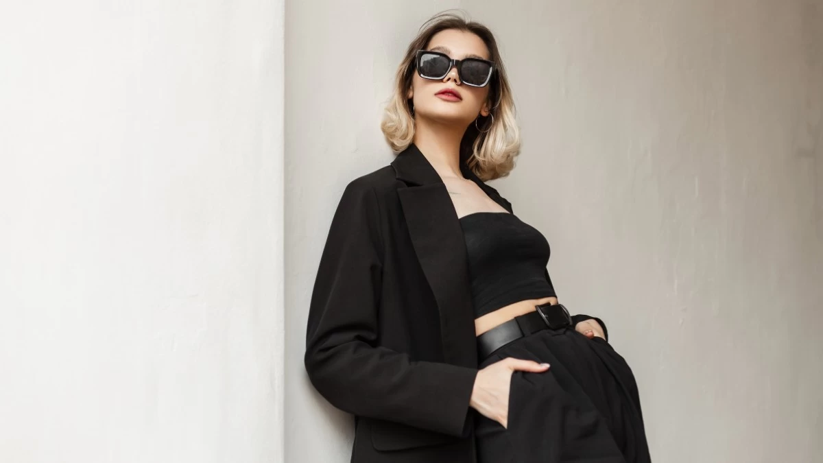 Δημιούργησε το ίδιο στυλάτο outfit με 190$ αντί για 16.307$ - Βλέπεις διαφορές;