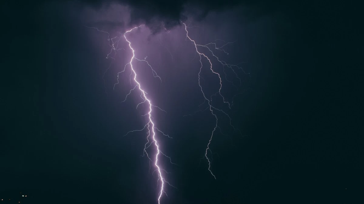 Καιρός σήμερα 30/8: Έκτακτη προειδοποίηση από την ΕΜΥ - Κεραυνοί, χαλαζοπτώσεις και μπουρίνια