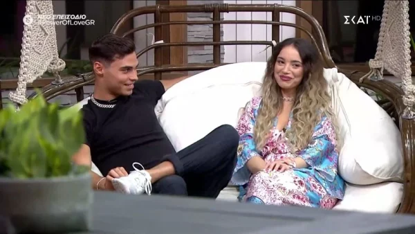 Power of Love: Ψηλός και μελαχρινός ο πρώην σύντροφος της Έμιλυ - Την "άδειασε" η νέα του κοπέλα