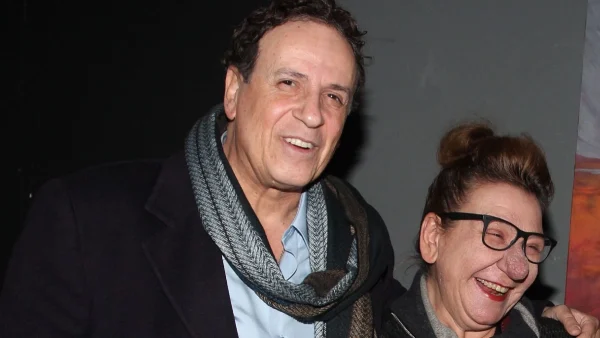 Έβελυν Σιούπη: Πέθανε η ενδυματολόγος που «έντυσε» μεγάλες επιτυχίες της τηλεόρασης - Το «αντίο» του Χάρη Ρώμα