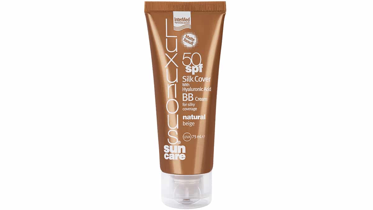 Υψηλή αντιηλιακή προστασία & ανάπλαση προσώπου με ήπια καλυπτικότητα, Luxurious, Sun Care, Silk Cover with Hyaluronic Acid SPF50 BB Cream, InterMed (στα Φαρμακεία από την InterMed)