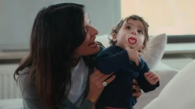 Η γη της ελιάς: Βγάζει όπλο και της παίρνει το παιδί - Ο γάμος, οι δύο χωρισμοί και oi παράνομοι έρωτες του 4ου κύκλου