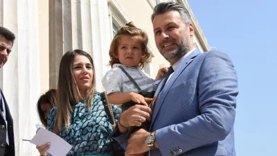 Γιάννης Καλλιάνος: Γενέθλια για τον γιο του, Γιώργο – Οι τρυφερές ευχές του βουλευτή πάνω στο σκούτερ