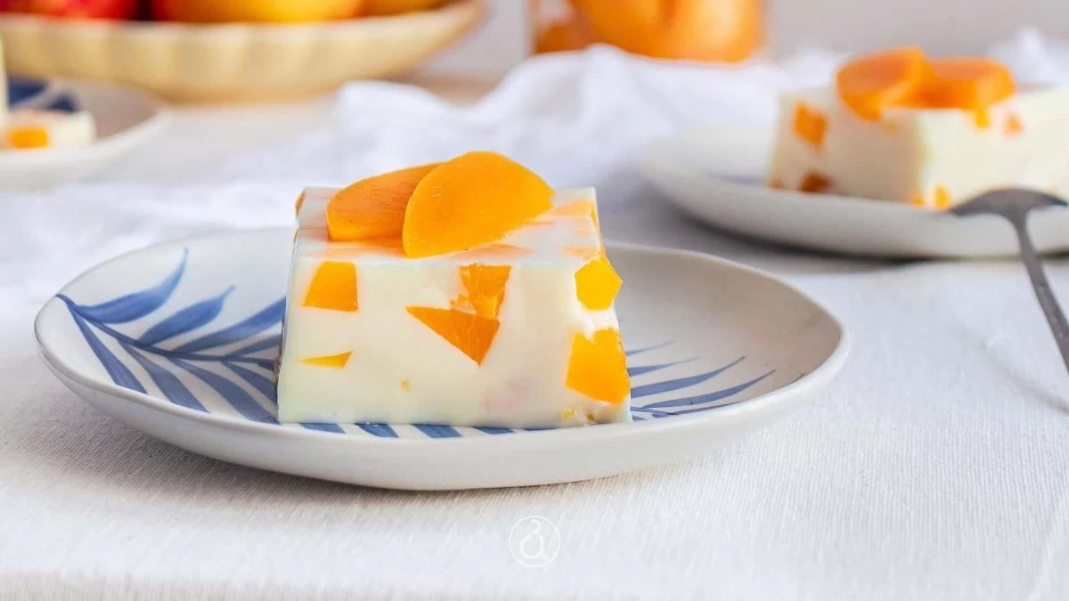 Γιαουρτογλυκό του 15λεπτου - Με ροδάκινο και 2 ακόμη υλικά