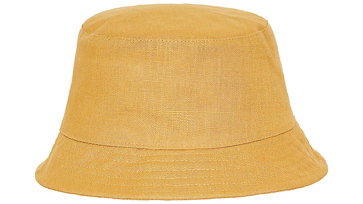 Ψάθινο καπέλο, €24, www.giorgiohatter.gr