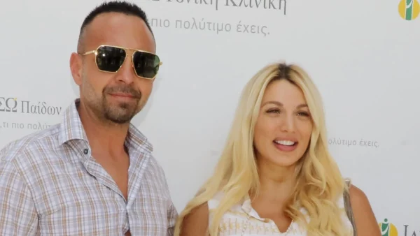 Κωνσταντίνα Σπυροπούλου: Με λευκά ντουλάπια και γκρι τοίχο - Φωτογραφίες από την κουζίνα του σπιτιού της με το γιο της