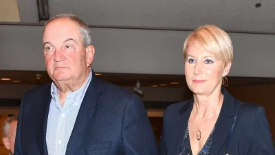 Κώστας Καραμανλής - Νατάσα Παζαΐτη: Η 21χρονη κόρη τους κάνει πρακτική σε ξενοδοχείο 5 αστέρων στην Μύκονο