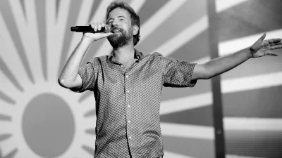 Κωστής Μαραβέγιας: «Θα σας μιλήσω για τον πατέρα μου» - Συγκινούν τα λόγια του, πέντε μέρες πριν «φύγει» από τη ζωή