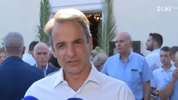 Κυριάκος Μητσοτάκης για τη φωτιά στην Αττική: «Να διαβεβαιώσω τους ευτυχώς λίγους συμπολίτες μας που επλήγησαν από την πυρκαγιά...»