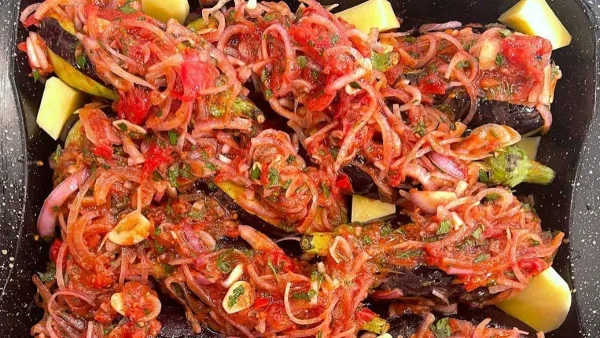 Ιμάμ μπαϊλντί στο πι και φι χωρίς τηγάνι - Το μυστικό για να μελώσει σωστά η μελιτζάνα και να μην αφήνει γεύση λαδίλας