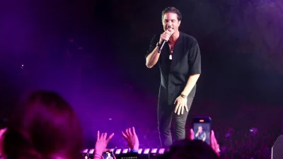 Νίκος Οικονομόπουλος: «Αυτός πρέπει να είναι χαζός! Χαζός είσαι ε;» - Η αντίδραση του όταν του πέταξαν αναπτήρα