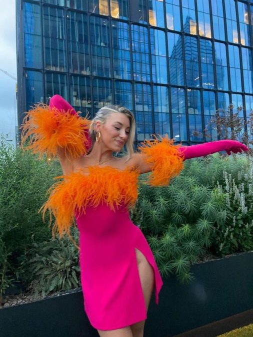 Πορτοκαλί φόρεμα