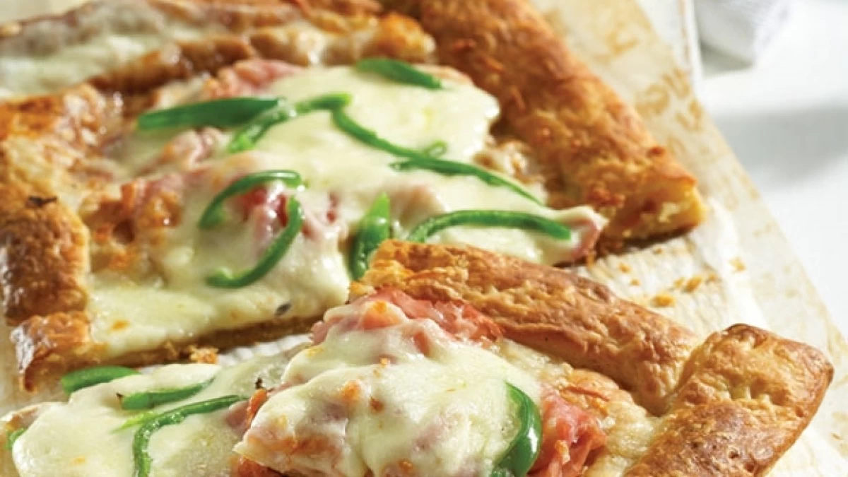 Πίτσα με σφολιάτα σε χρόνο dt - Πότε πρέπει να απλώνουμε τα υλικά