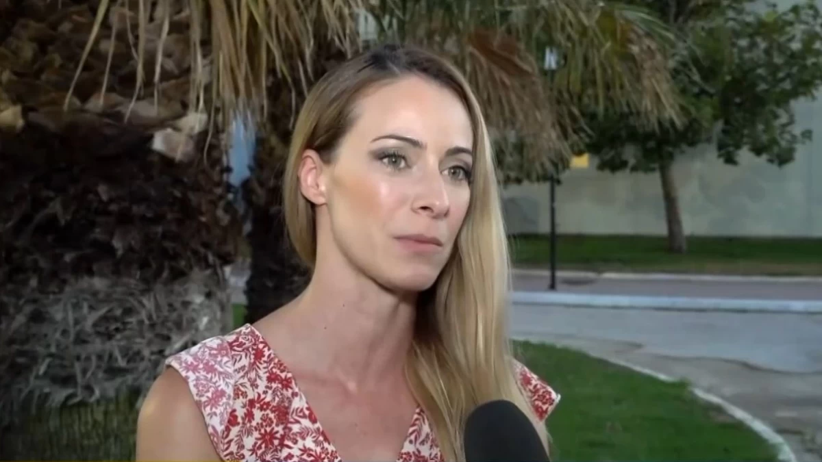 Σοφία Μανωλάκου: «Είχα κόμπλεξ με την εξωτερική μου εμφάνιση, προσπαθούσα να αλλοιώσω τα χαρακτηριστικά μου»