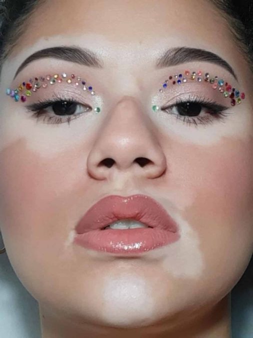 Στρας στο μακιγιάζ