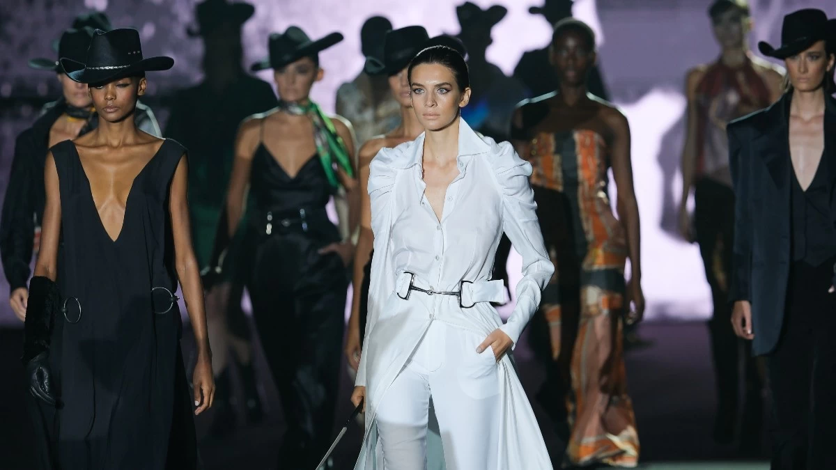 Must-have πανωφόρια: Αυτές είναι οι κορυφαίες τάσεις που θα φοράμε τη νέα σεζόν